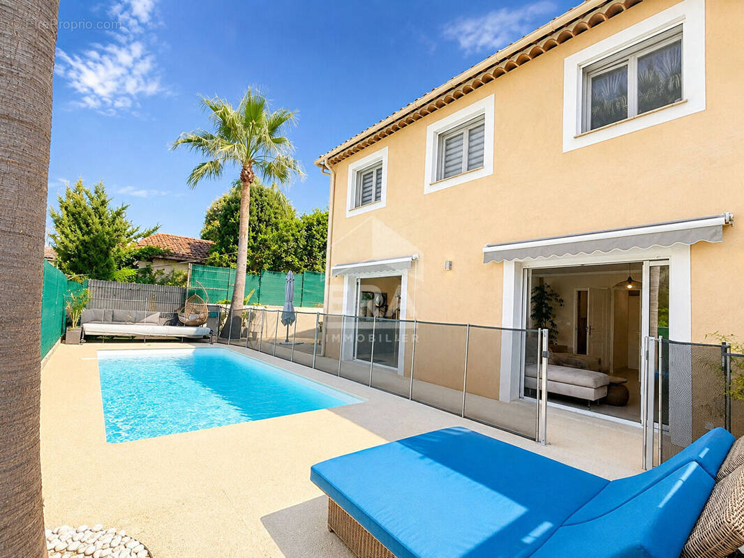 Maison à MOUGINS