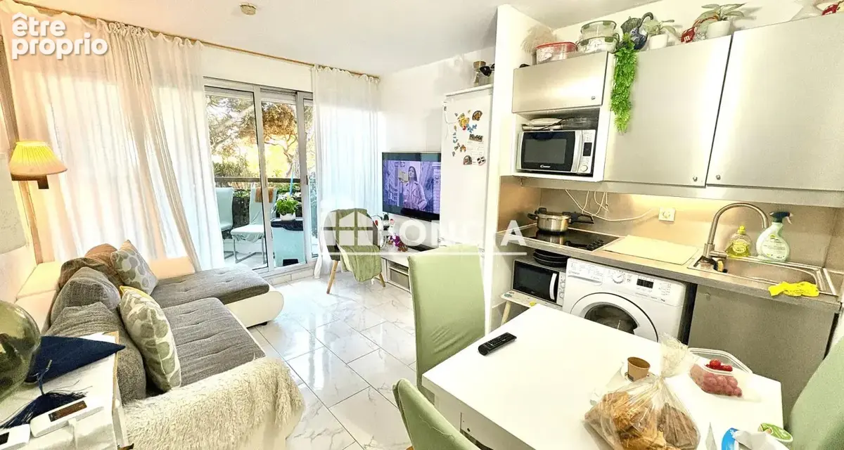 Cannes, bord de mer : T3 de 39 m² avec terrasse et vue mer, piscine résidentielle et parking privatif - photo 4