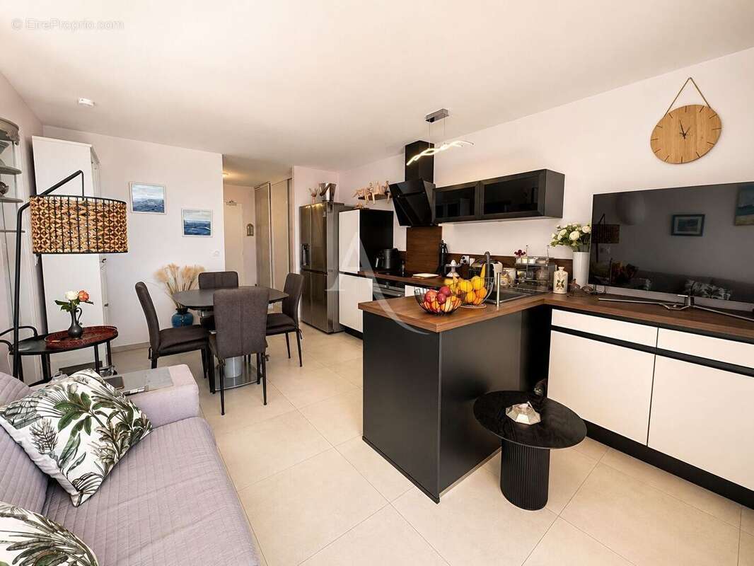 Appartement Sète 2 pièces  cabine 46 m² - photo 3