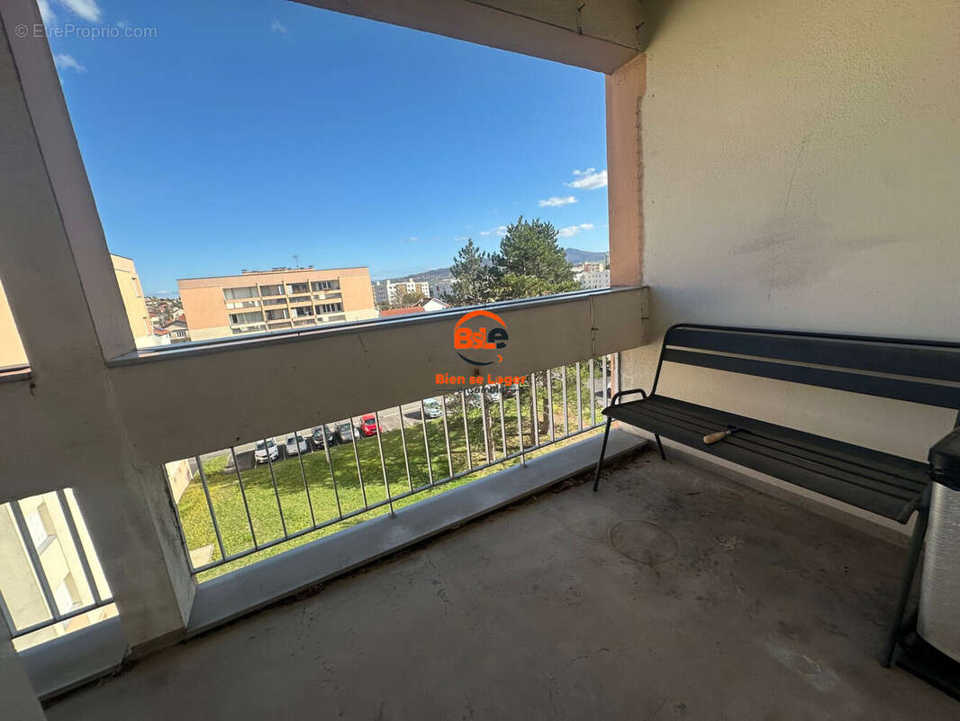 VENTE APPARTEMENT 3 CHAMBRES BALCON TERRASSE CAVE AGENCE BSLE BIEN SE LOGER ENSEMBLE COURNON  - Appartement à COURNON-D'AUVERGNE