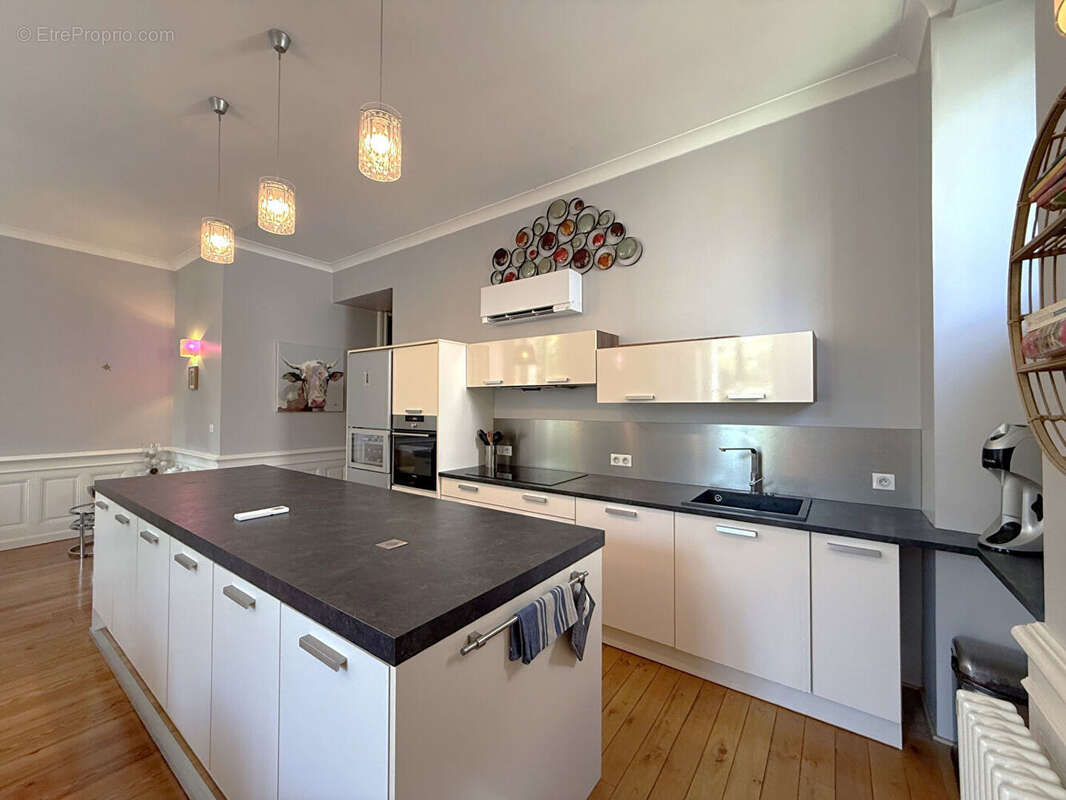 Appartement à AIX-LES-BAINS