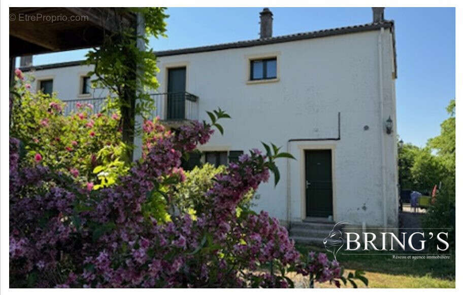 Appartement à BERCHERES-SUR-VESGRE