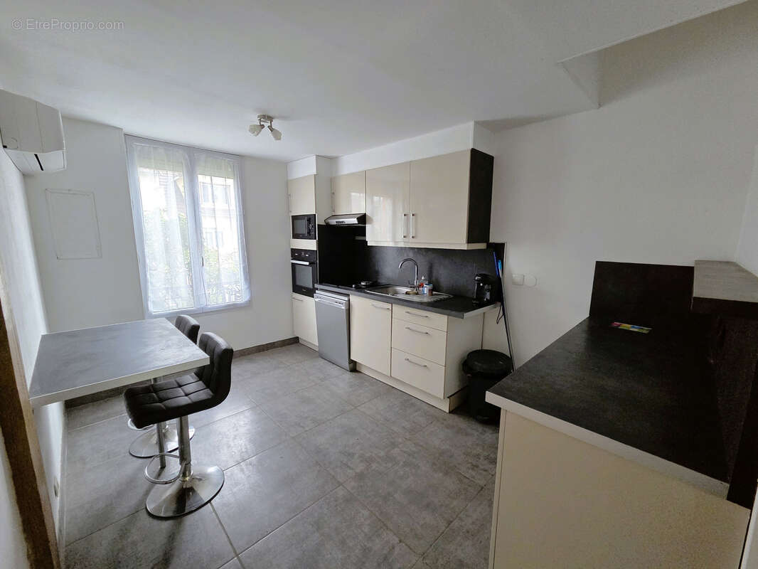 Maison à SAVIGNY-SUR-ORGE