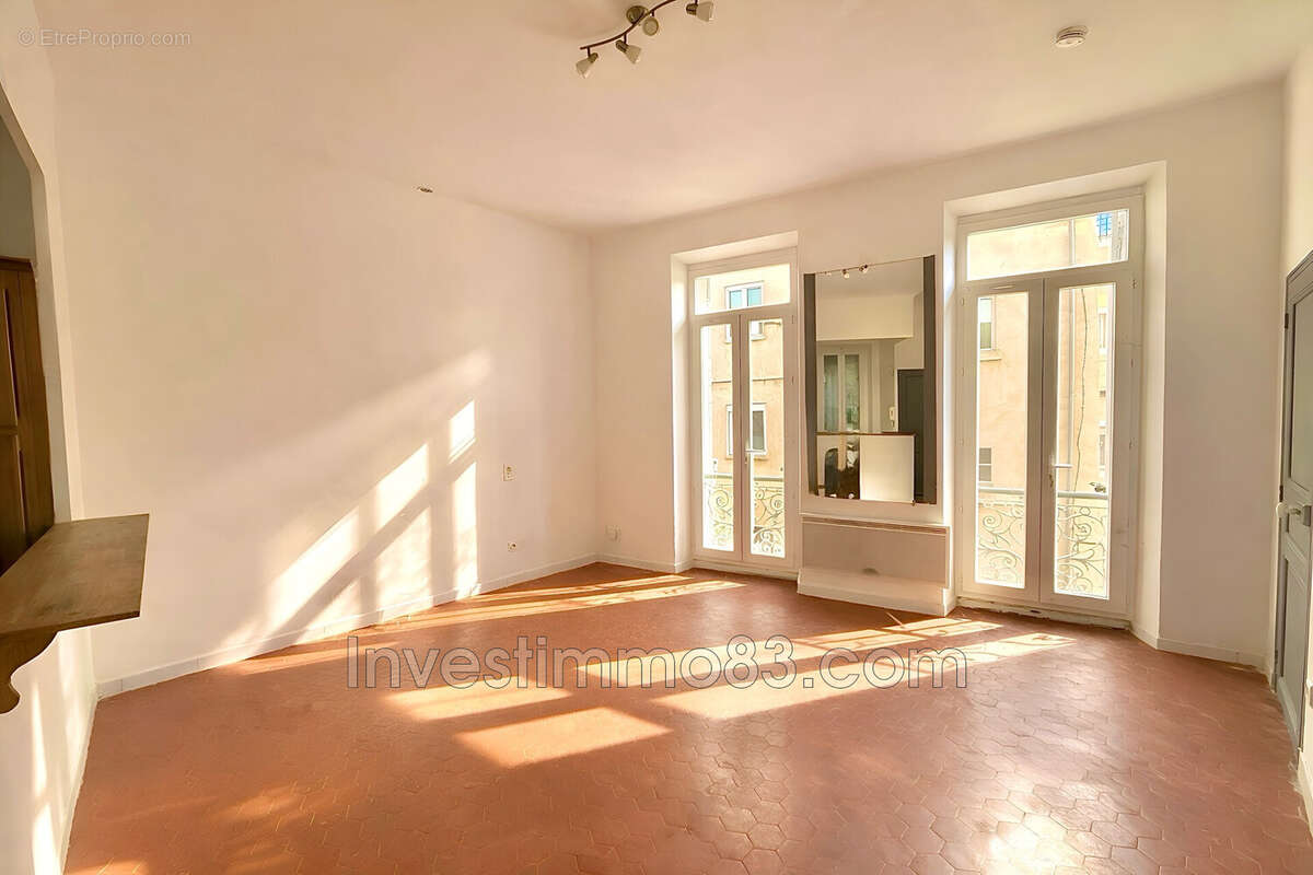 Appartement à TRETS
