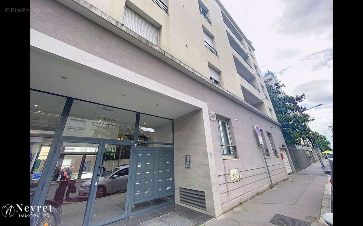 Appartement à LYON-8E
