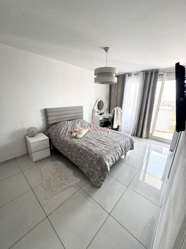 Appartement à MARSEILLE-11E