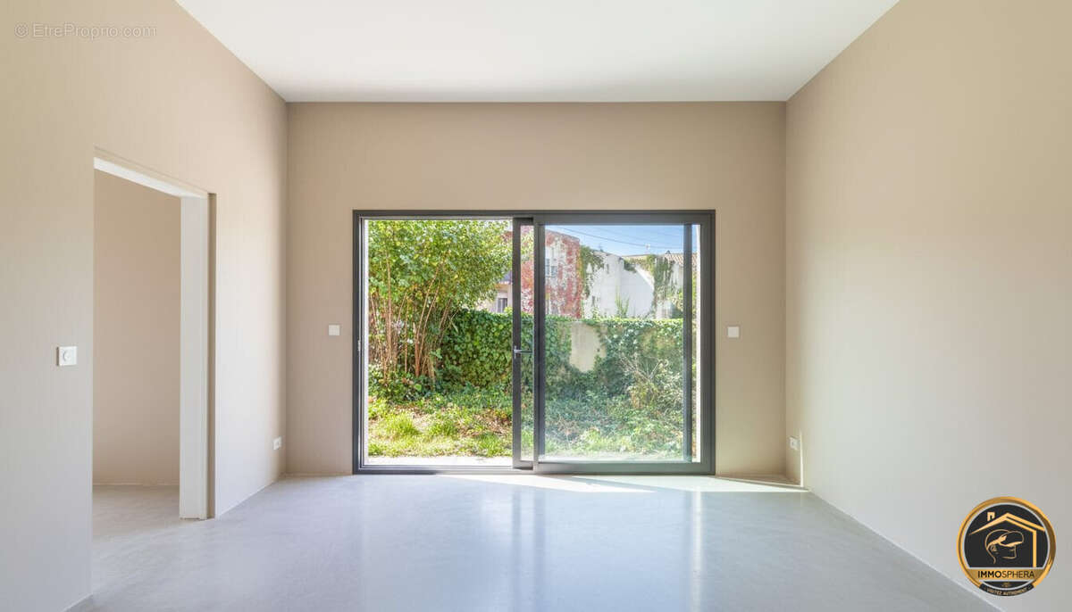 PROJECTION IA  - Maison à CAPENDU