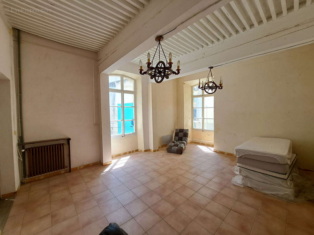 Belle opportunité à Malaucène pour création activité ou habitation - photo 11
