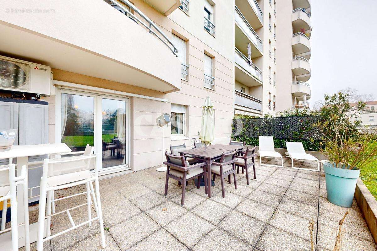 Appartement à LYON-8E