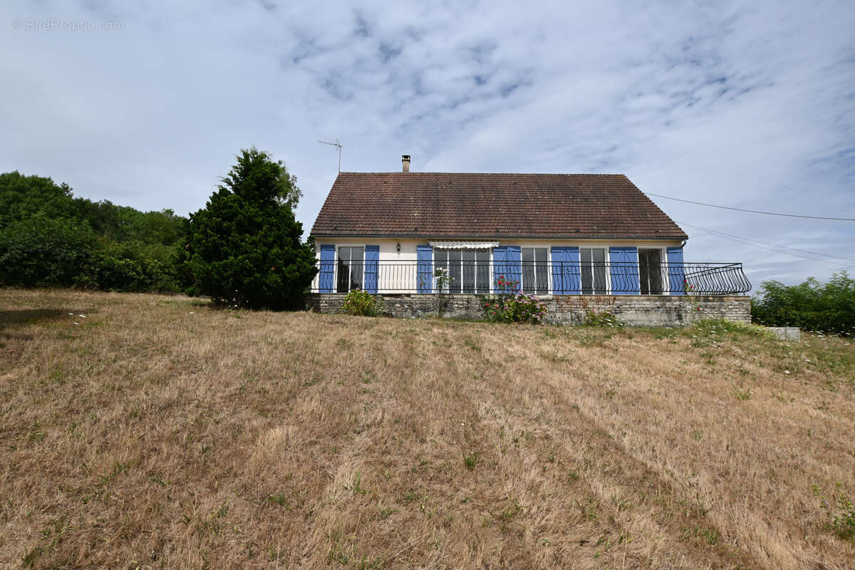Maison à SAINT-ANDRE-EN-MORVAN