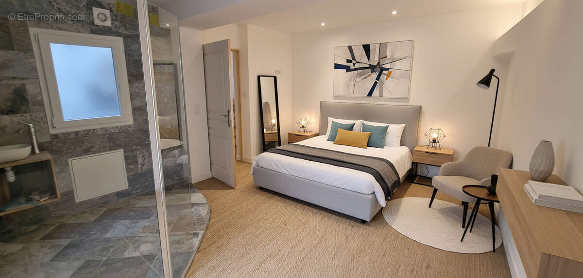 Appartement à L'ISLE-SUR-LA-SORGUE
