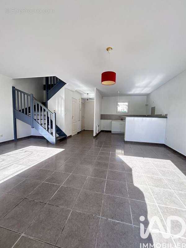 Photo 2 - Maison à FLEURY