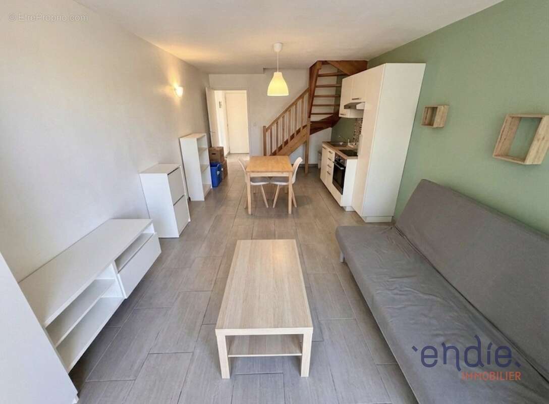 Appartement à SILLANS-LA-CASCADE