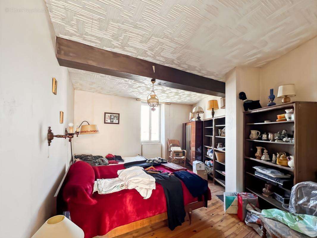 Maison à LIVRON-SUR-DROME