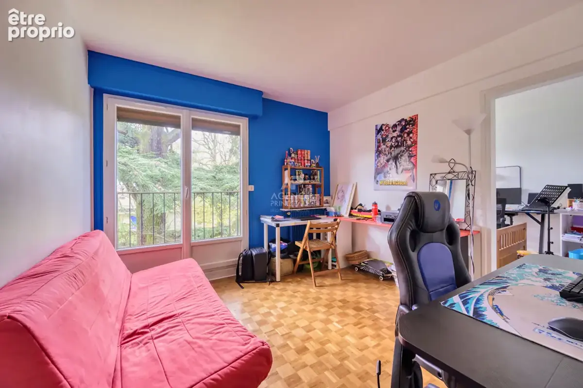 CHAVILLE - Dernier étage appartement familiale traversant de 5 pièces. - photo 18