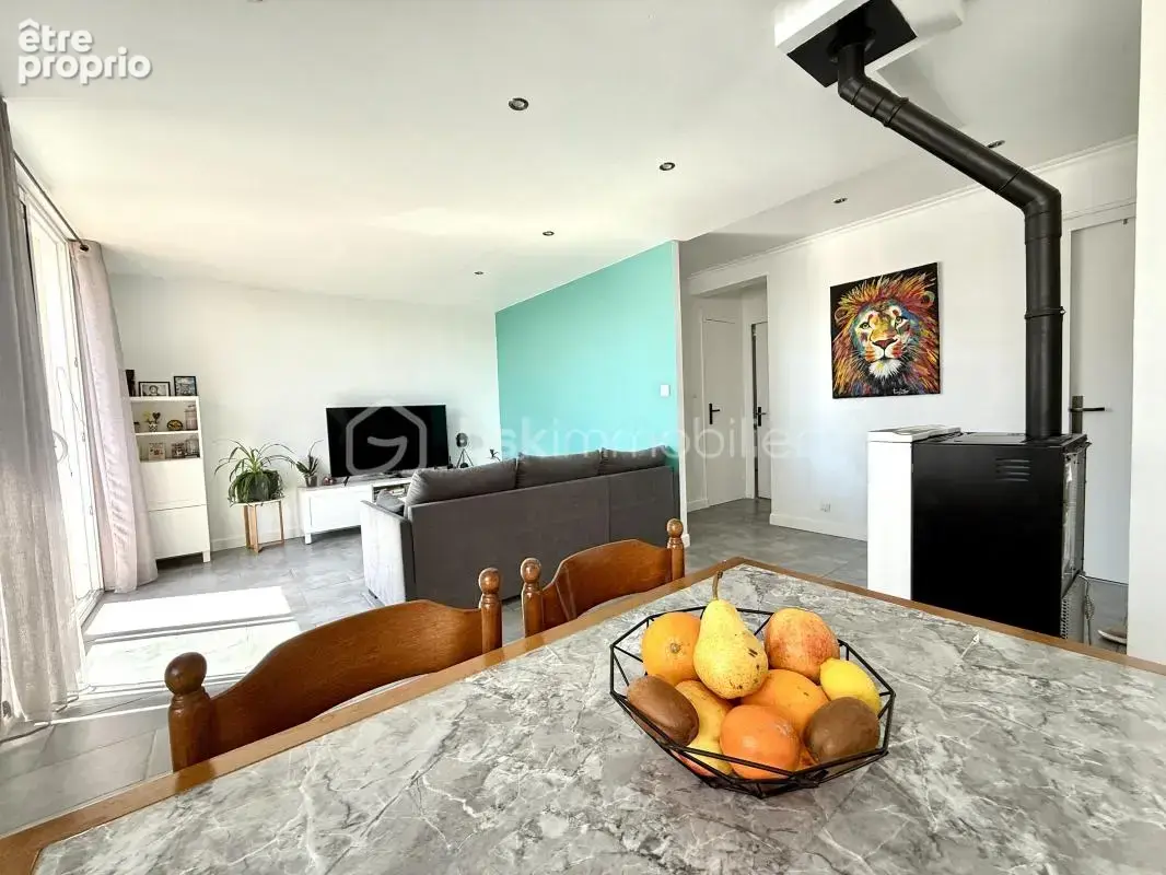 GENAS AZIEU - T4 avec balcon, dépendance et garage - photo 2