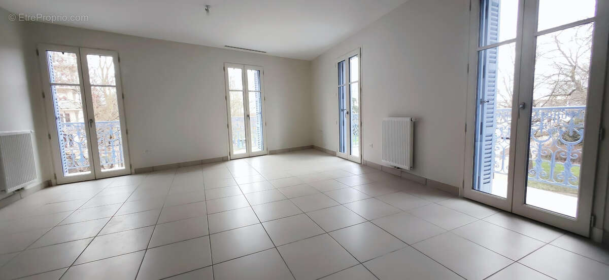 Appartement t3 neuf et traversant proche opéra - photo 3