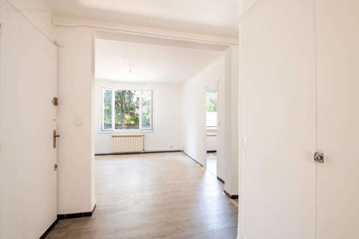 Appartement à MARSEILLE-12E