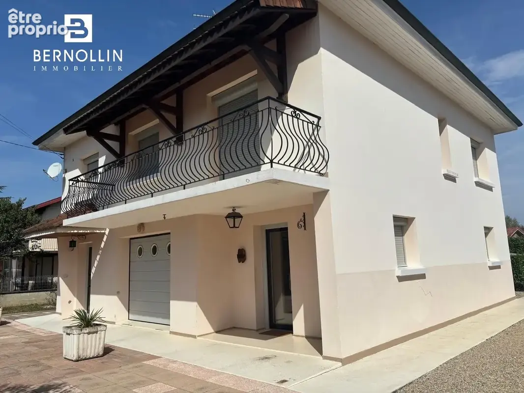 Photo Maison à Peronnas au prix de 260 000€