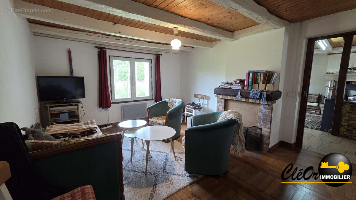 Maison 79 m² à Charette-Varennes  - photo 4