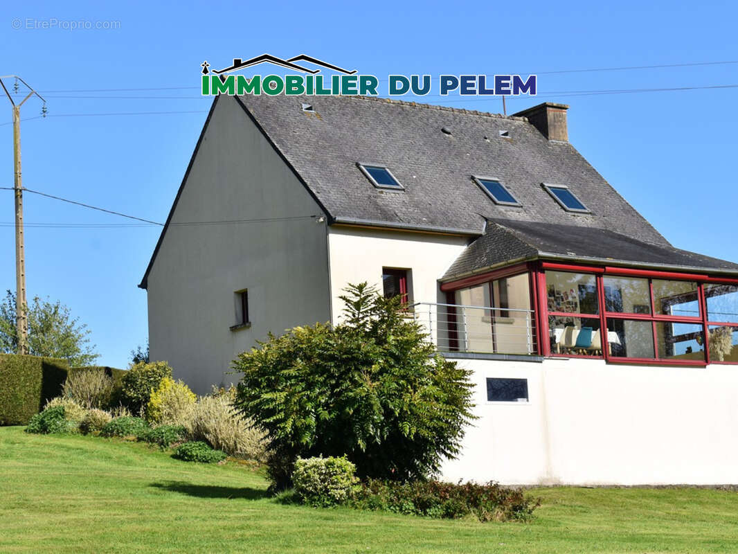 Maison à GLOMEL