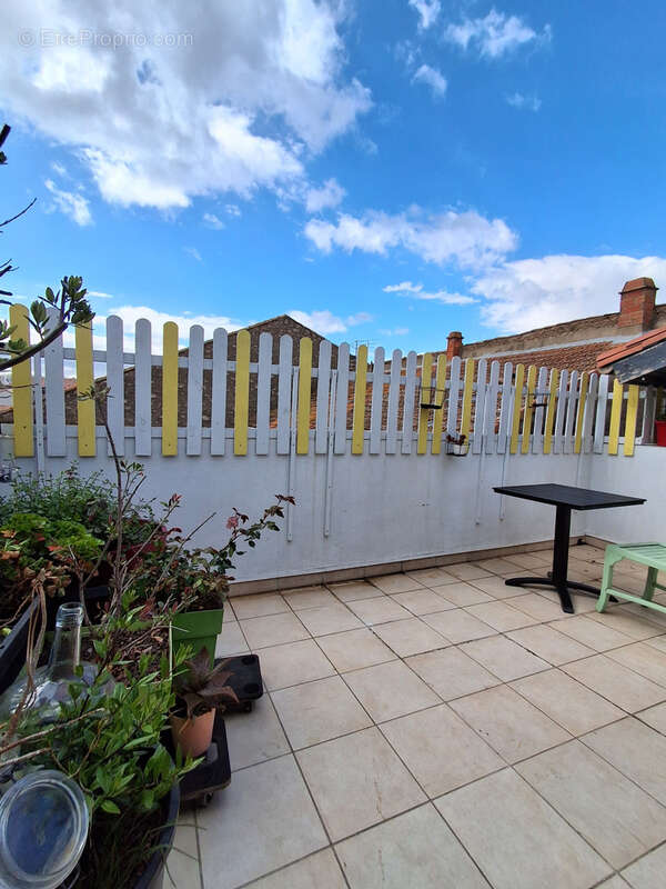 Appartement à LEZIGNAN-CORBIERES