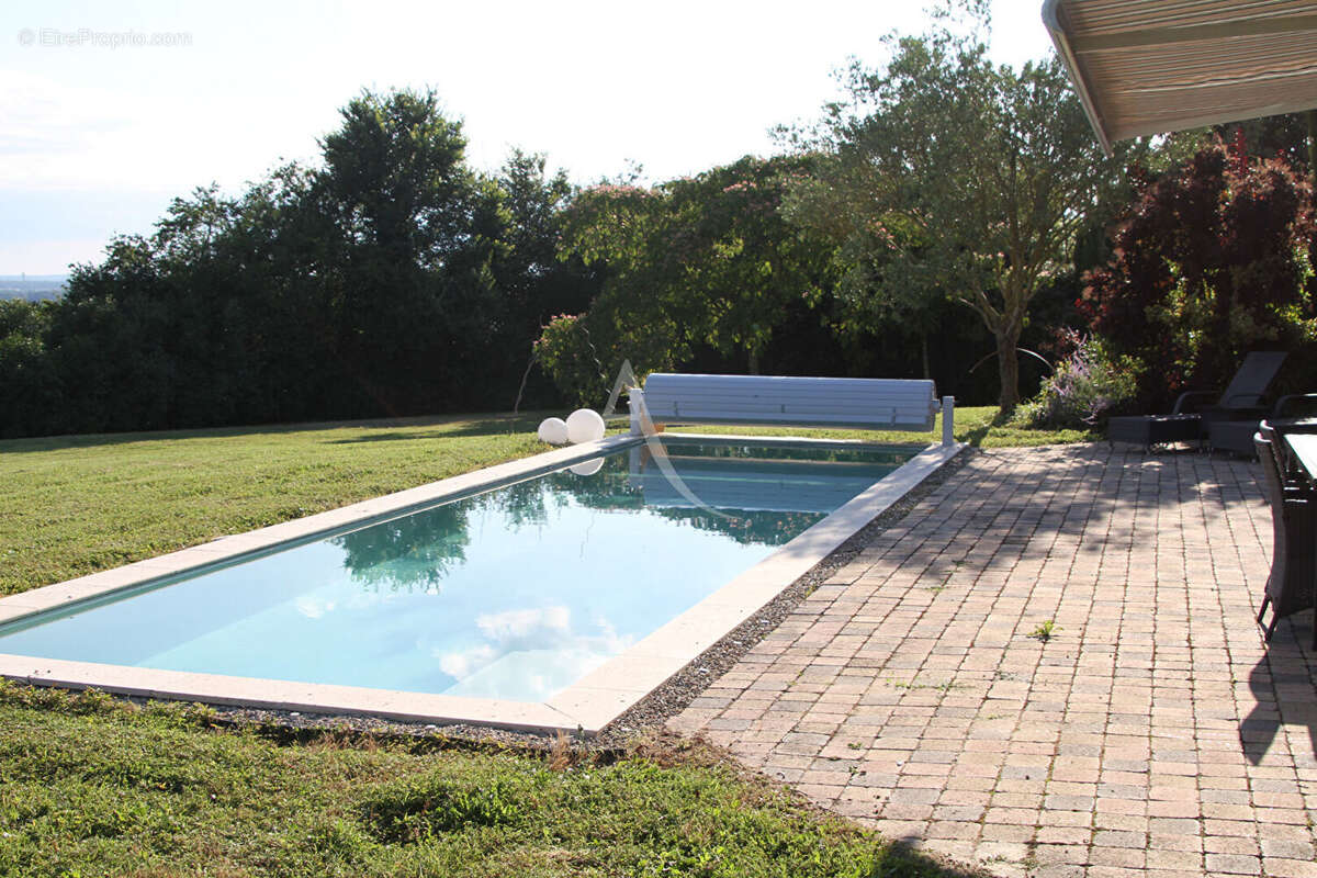 Maison à CASTELNAU-D&#039;ESTRETEFONDS