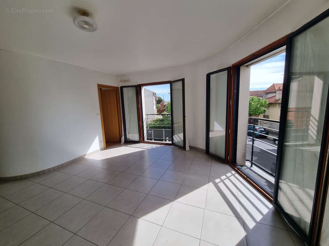 Appartement à MAISONS-ALFORT