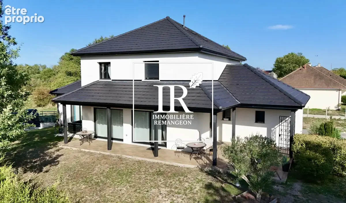 Photo Maison à Mery-Sur-Cher au prix de 299 000€