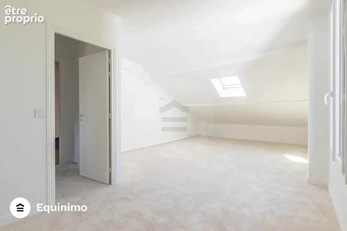 Maison individuelle de 258m2, avec terrasses et jardin, située rue Trouillet Derel - photo 21