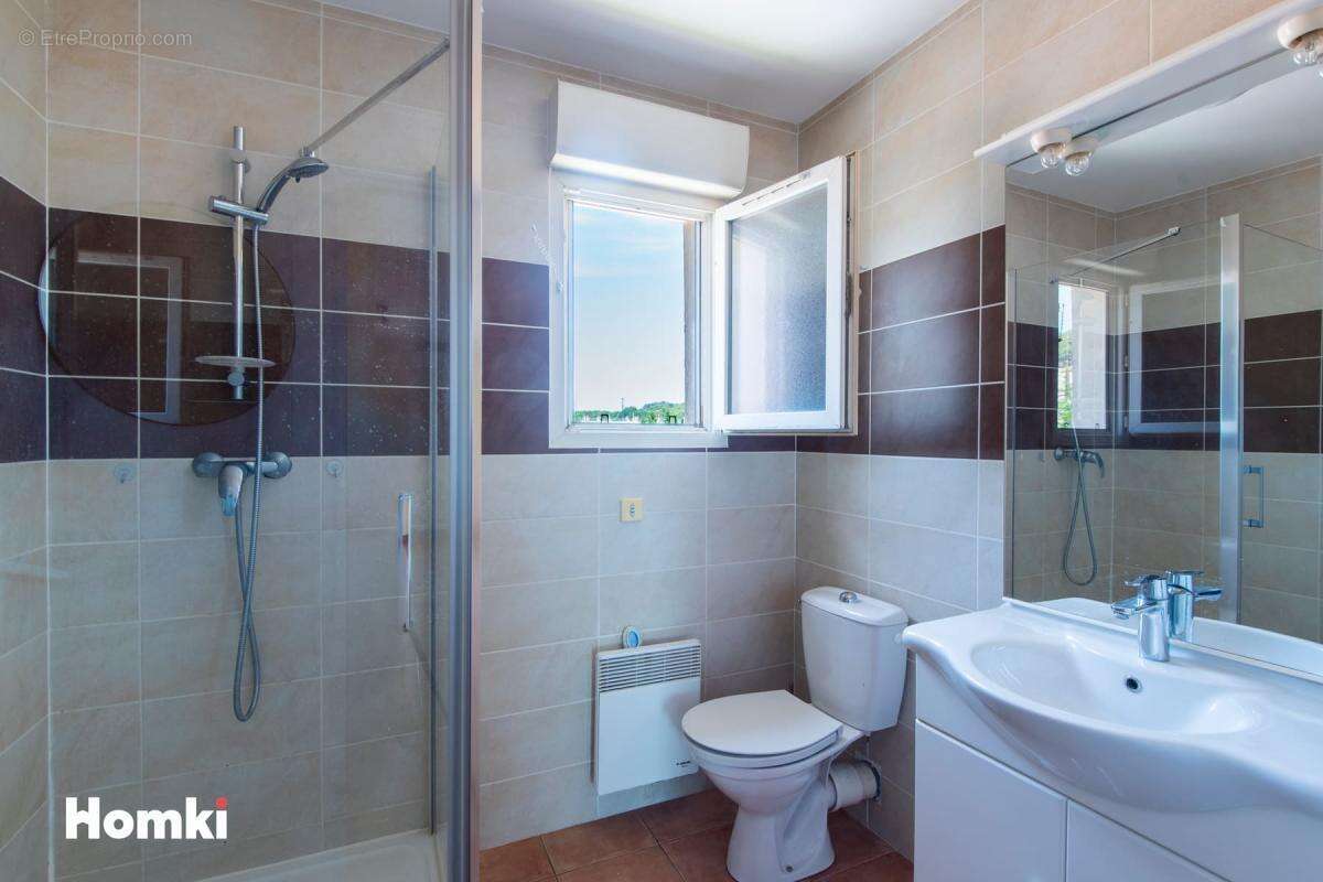 Appartement à SAINT-CHAMAS