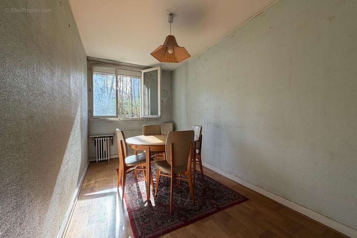 Appartement à CHAVILLE
