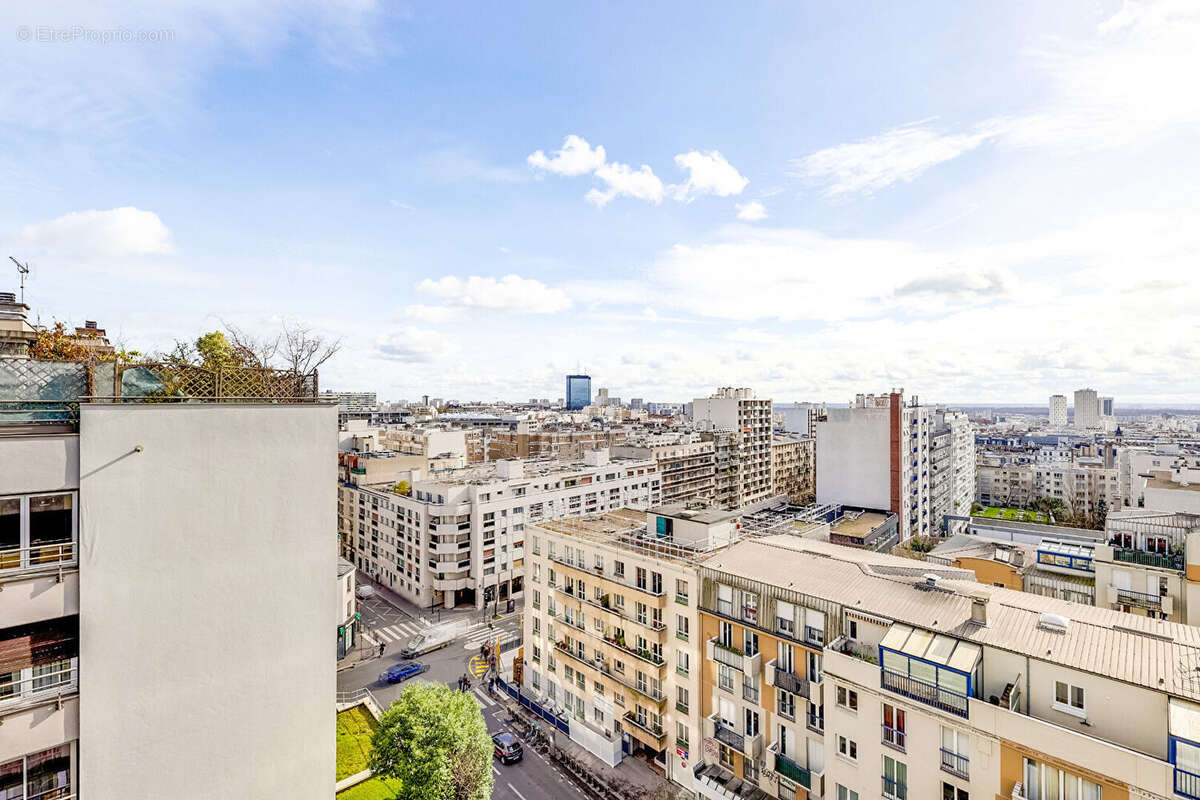 Appartement 3 pièces au DERNIER ÉTAGE avec EXTÉRIEUR à vendre à Ménilmontant (75020) ! - photo 3