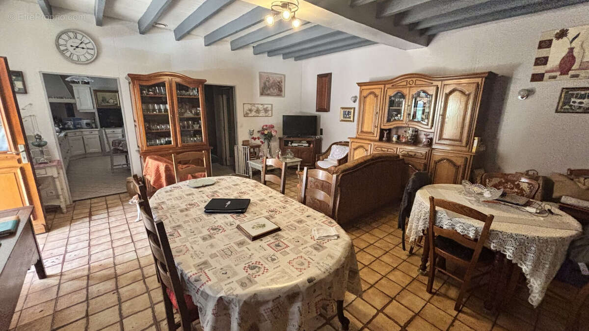 Maison à LE BOURGNEUF-LA-FORET