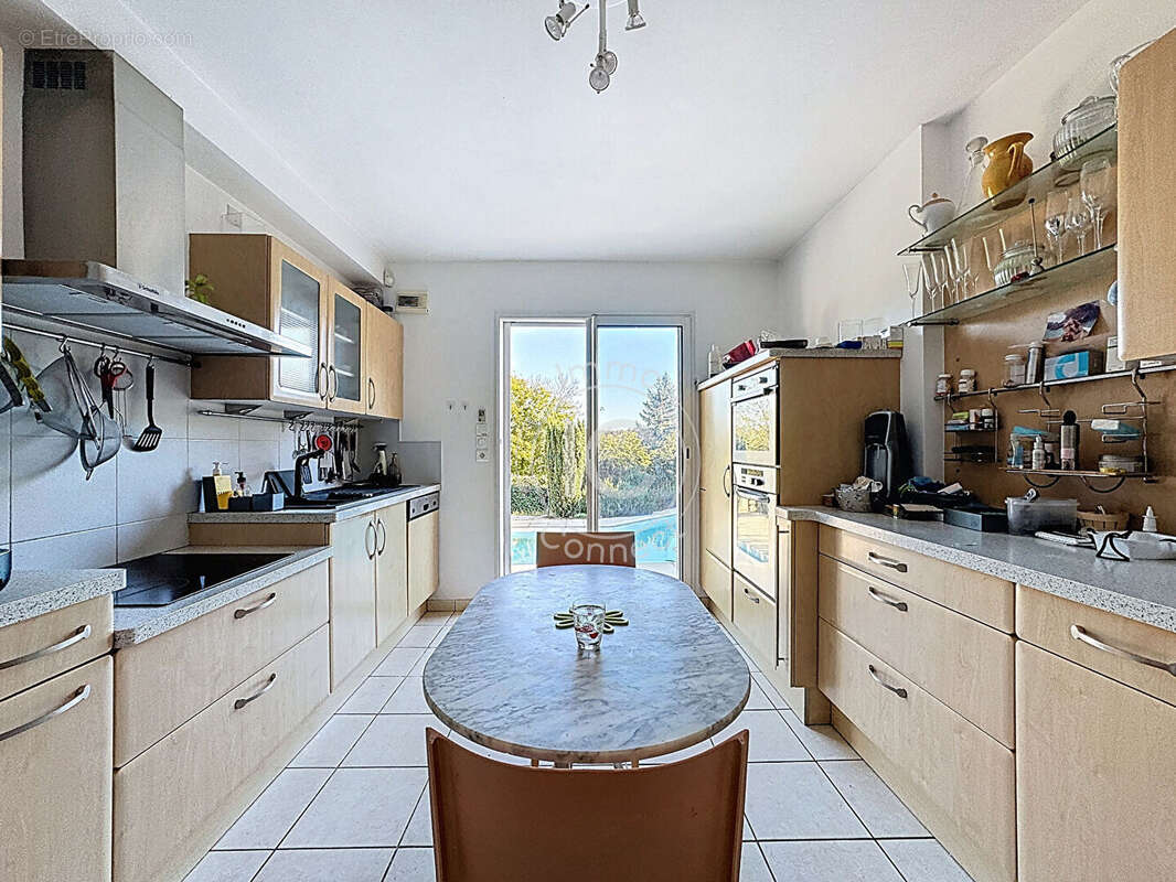 Maison à COLLONGES-AU-MONT-D&#039;OR