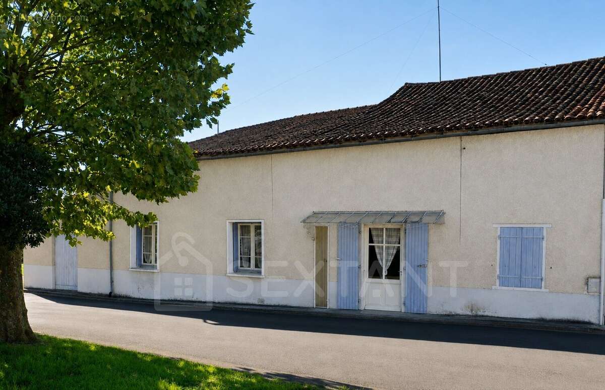 Maison de 120 m²  à rénover  4 chambres  grandes dépendances - photo 17