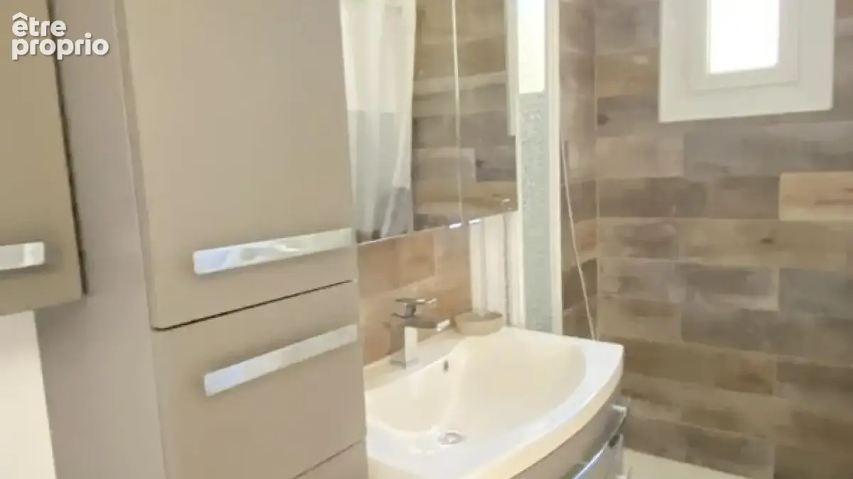 Appartement 5 pièces 87 m² à vendre à Six-Fours-Les-Plages (83140) - photo 5
