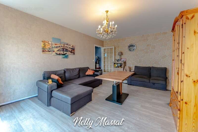 Appartement à vendre 2 pièces LA RAVOIRE (73) avec garage, balcon avec vue dégagée - photo 3