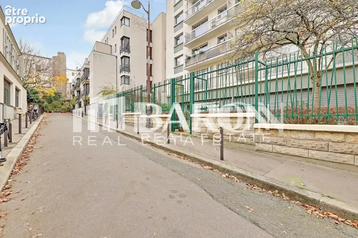 Paris xi - roquette / folie regnault - studio 30 m2 - photo 3