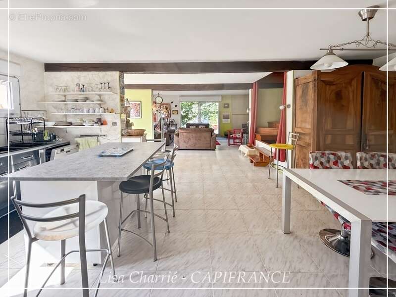 Propriété aux multiples possibilités : 2 maisons, studio et dépendances sur 3 007 m², proche de NOGARO (32) - photo 9