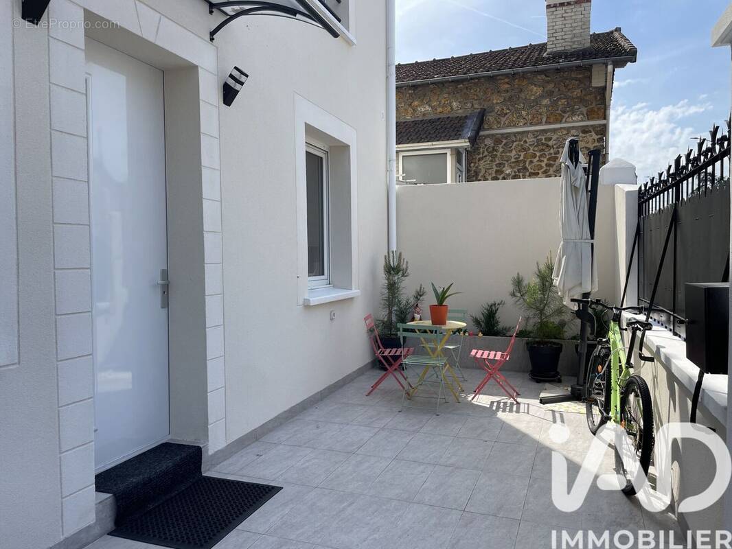 Photo 1 - Maison à CHOISY-LE-ROI