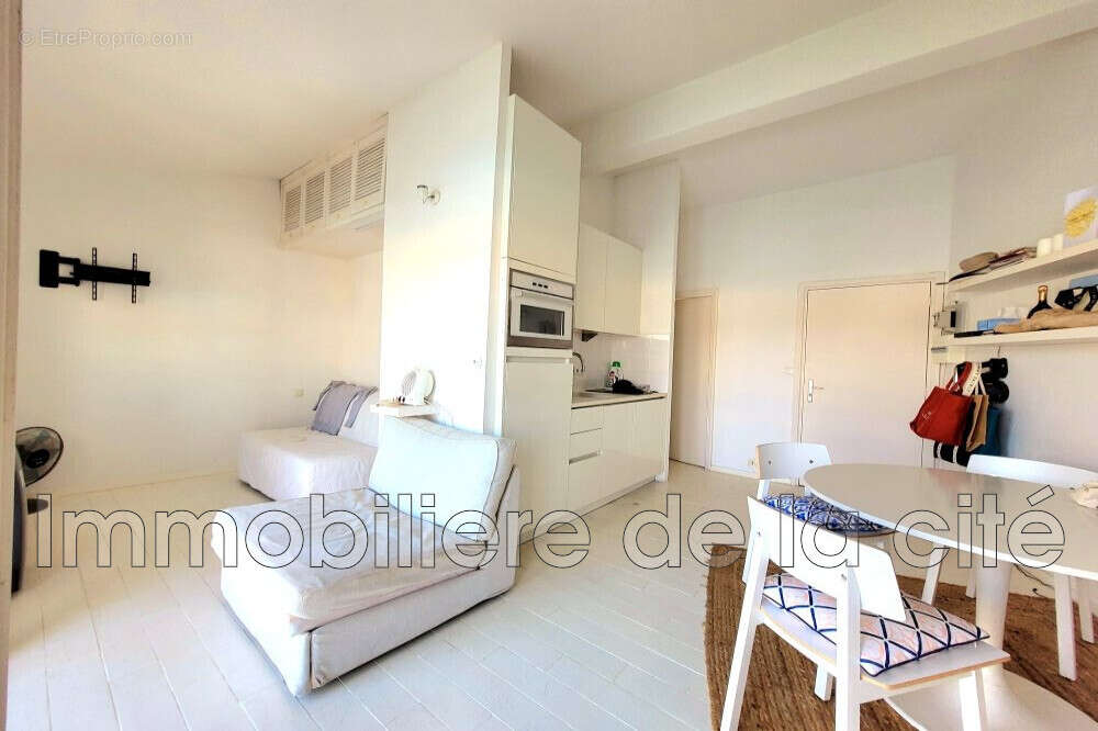 Appartement à GRIMAUD