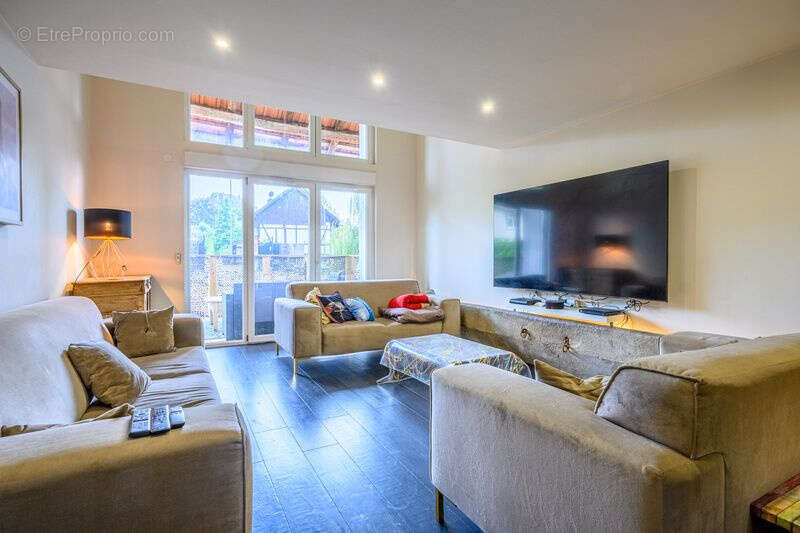 Maison à CHAVANNES-SUR-L&#039;ETANG