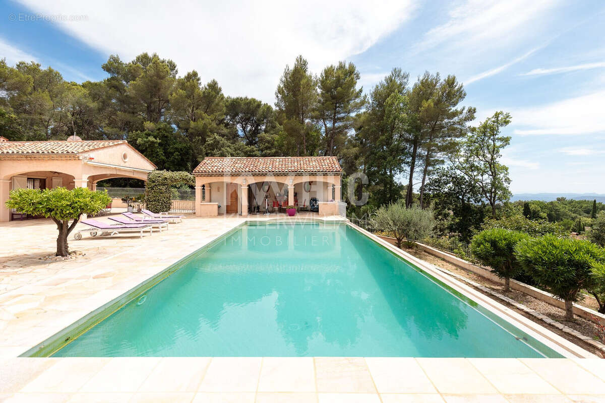 Maison 250 m² à Cabris  - photo 4