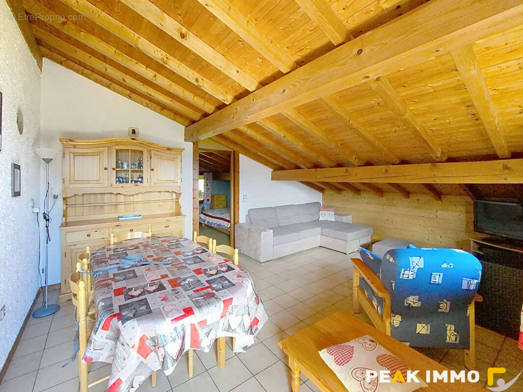 Maison à COMBLOUX