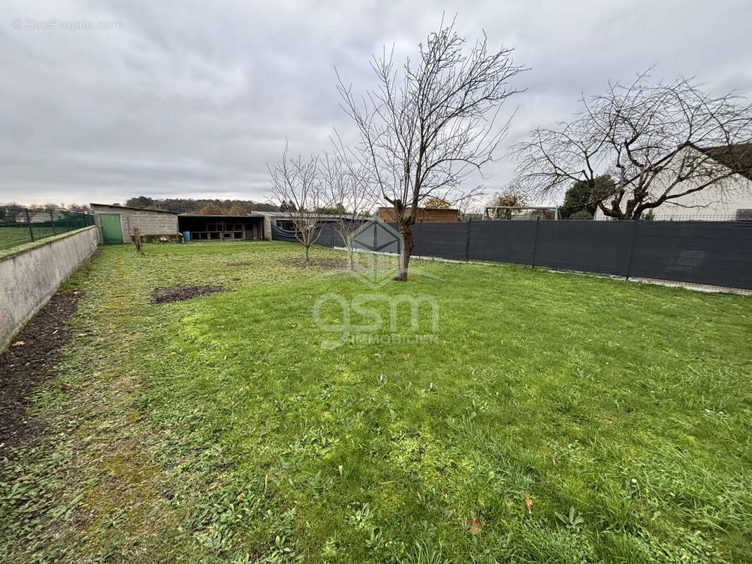 Maison à LA CELLE-SAINT-AVANT