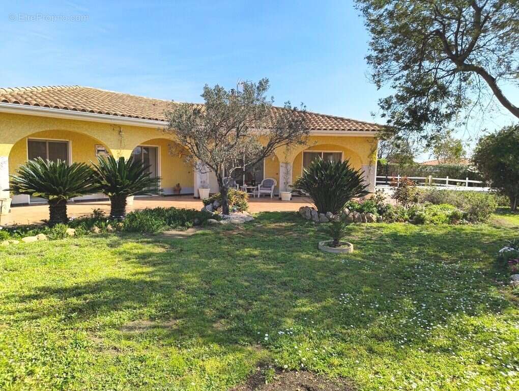 Maison à PIA