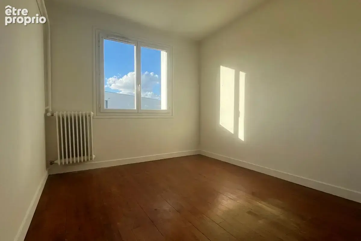 Château Renault - Appartement T4 - photo 3