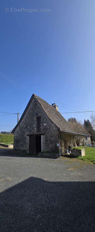 Maison à SAINT-JULIEN-LE-PELERIN