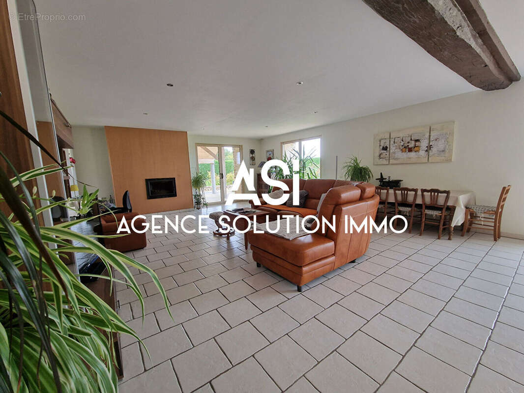 Maison à MARTIGNE-SUR-MAYENNE